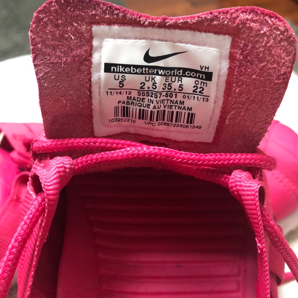 Nike - Picture 5 of 5